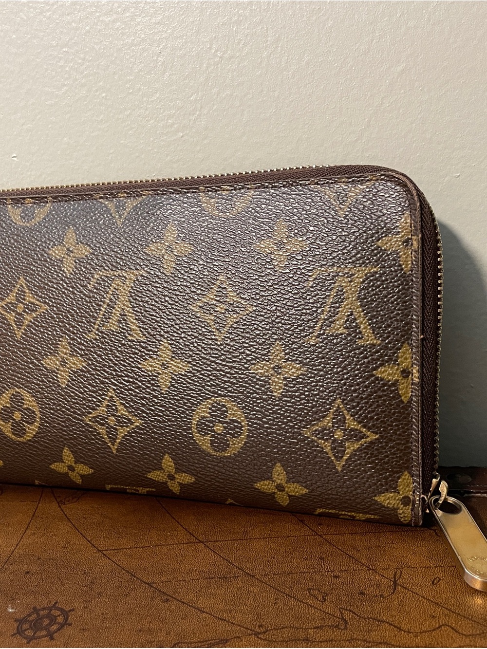 Louis Vuitton Zippy Organizer Monogram Canvas Wallet